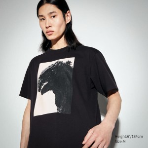 Uniqlo Hideaki Anno Ut Graphic (Godzilla) Men's T Shirts Black | DYTVXJ402