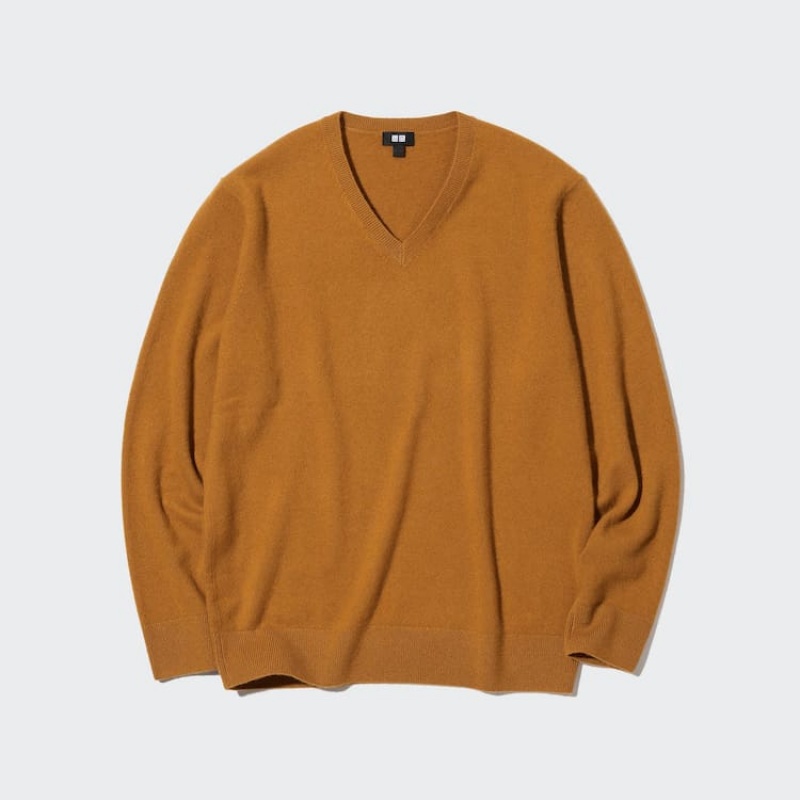 Uniqlo 100% Cashmere V Neck Men\'s Jumpers Mustard | YBRSOX506