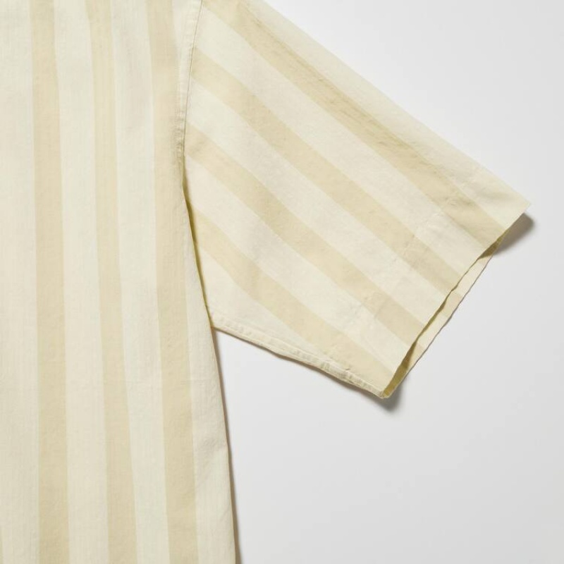 Uniqlo U Seersucker Casual Striped Short Sleeved Men's Shirts Cream | JRNHXA938